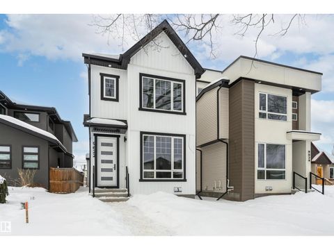 9622 86 ST NW Edmonton AB T6C3E9