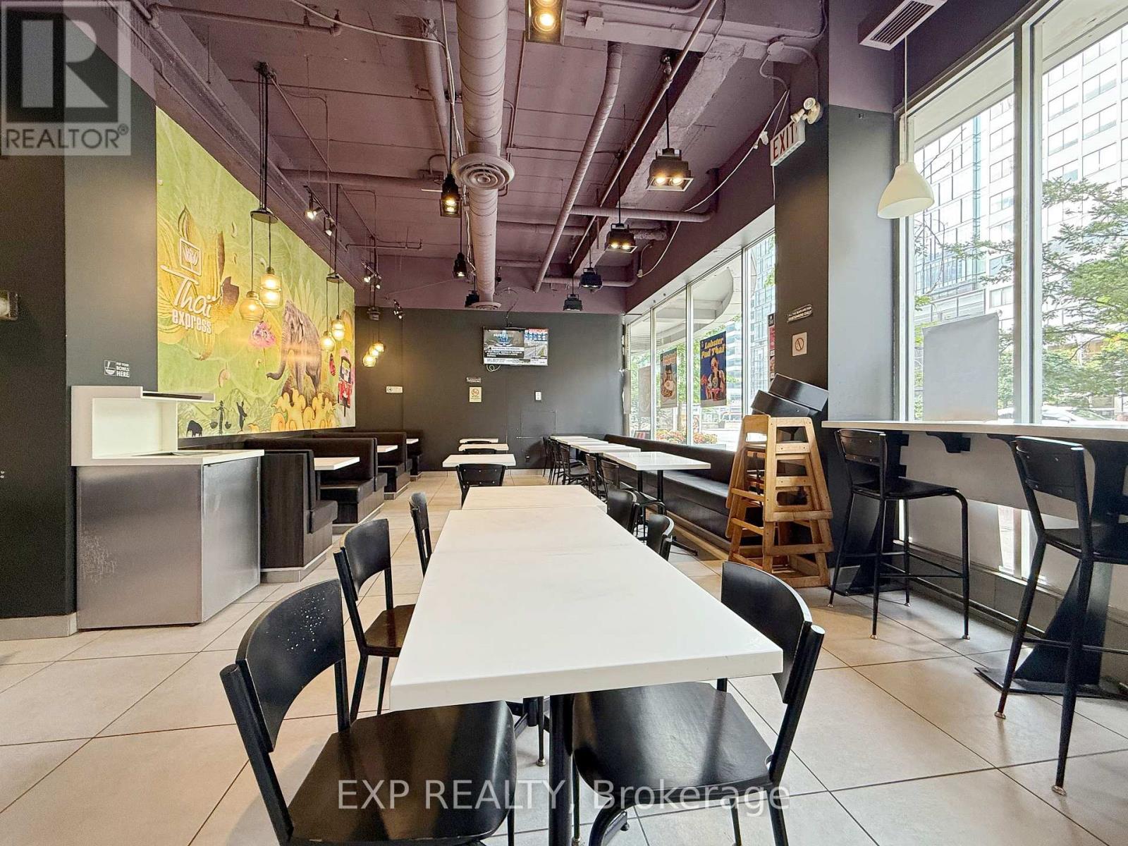 GROUND FLOOR - 505 UNIVERSITY AVENUE