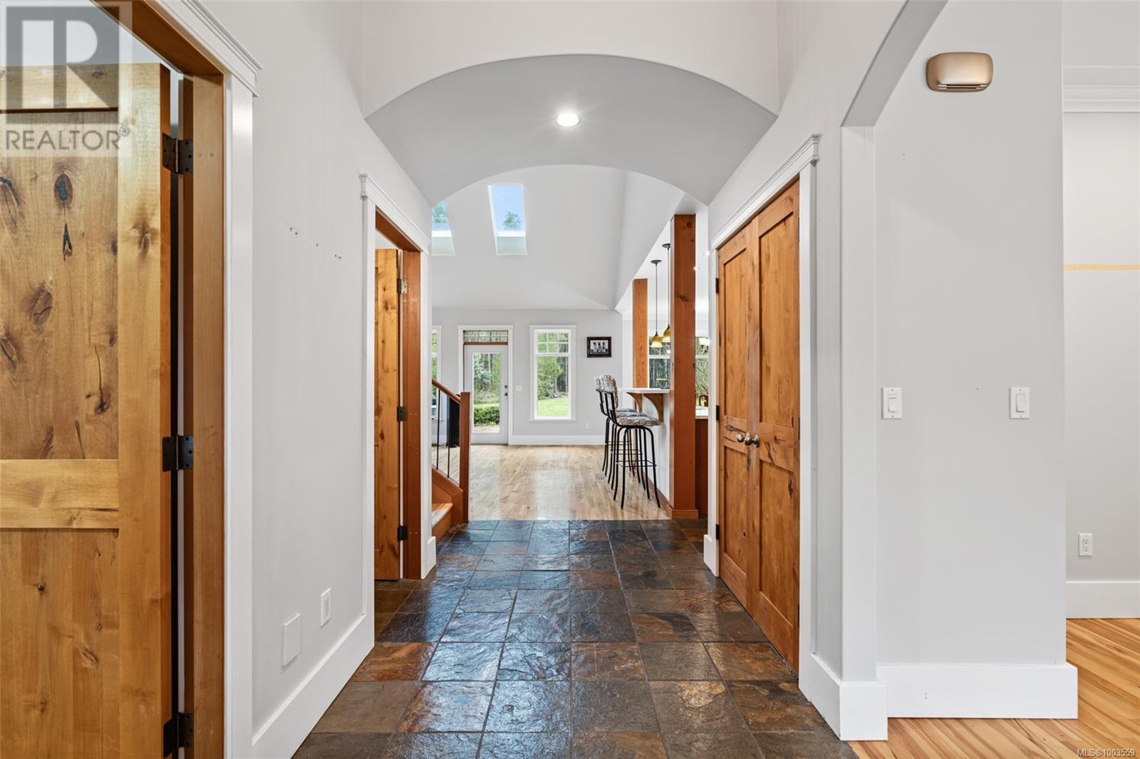 838 Rivers Edge Dr