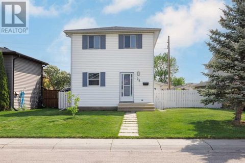 24 Castlebrook Rise NE Calgary AB T3J1R5