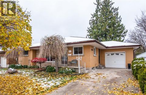 6 MONROE Street Cambridge ON N1R2C5