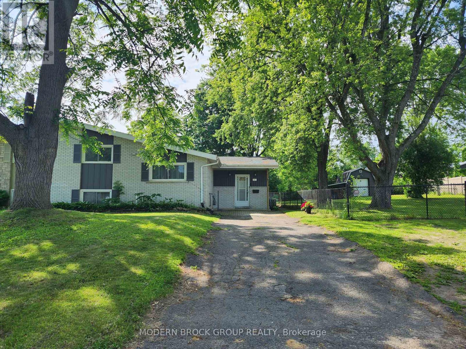 345 PEARL STREET W