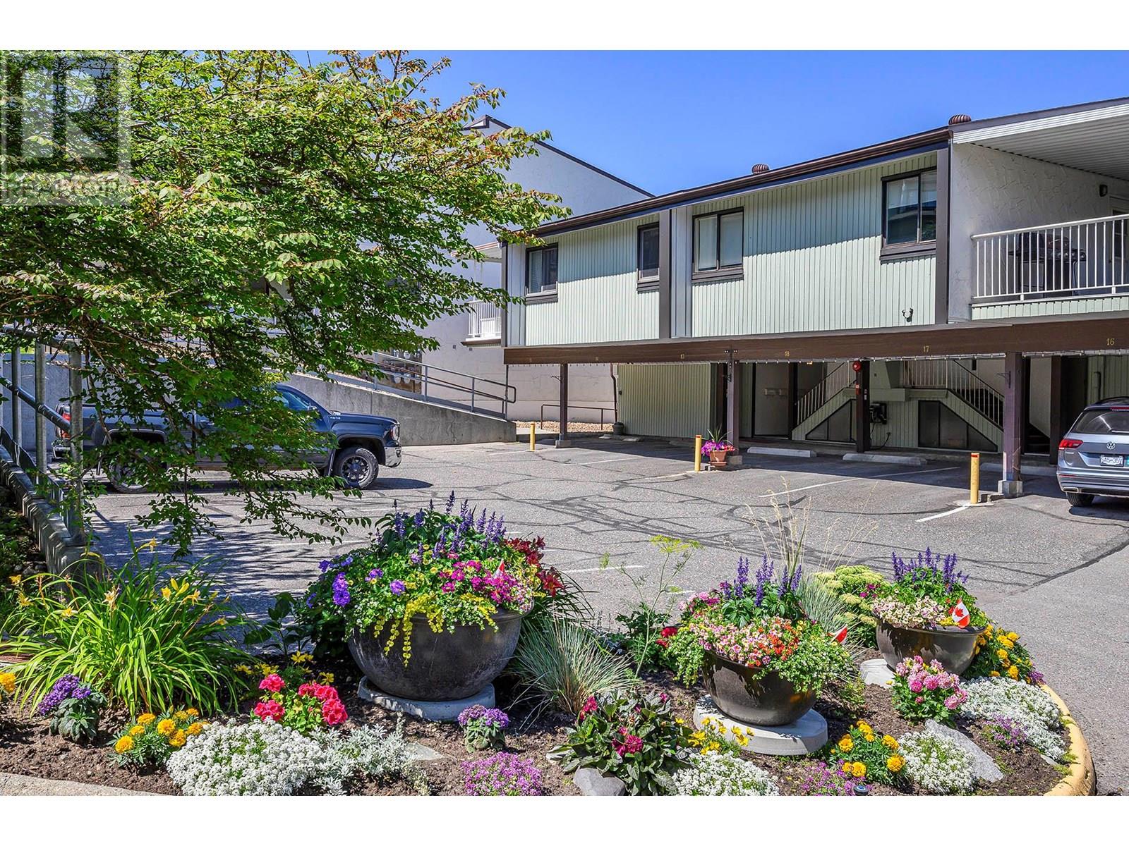 137 McGill Road Unit# 13