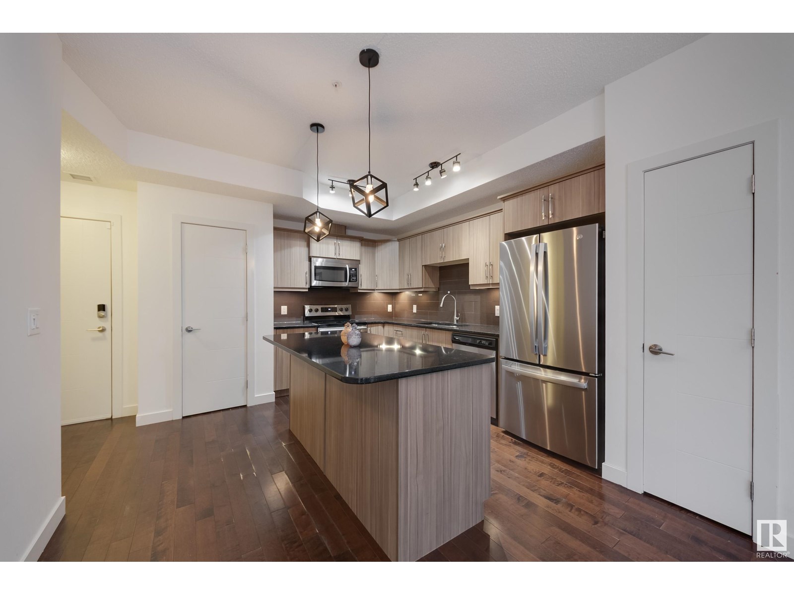 #115 10523 123 ST NW