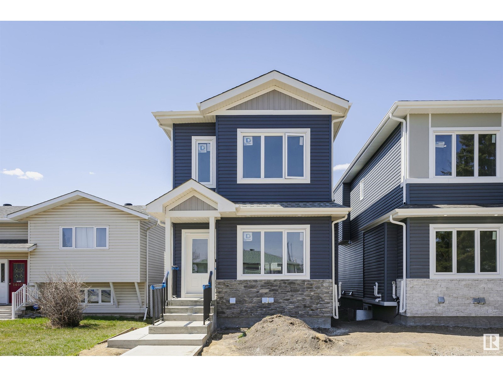10936 157 ST NW NW
