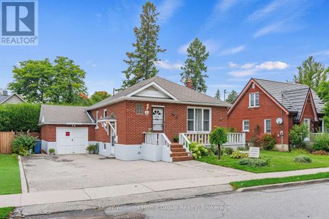 6 HEPBURN AVENUE Guelph (St. George's) ON N1E2T3