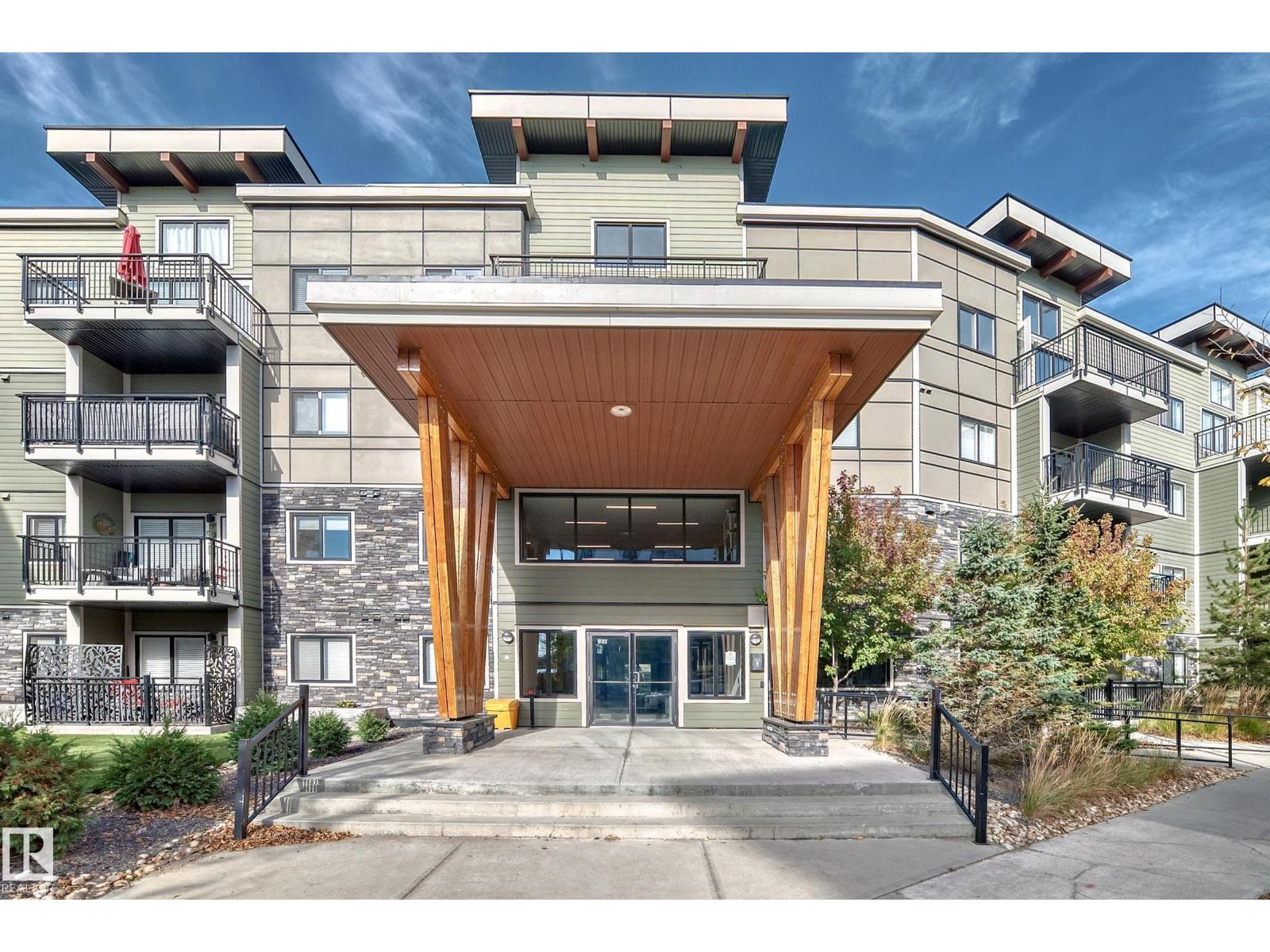 #124 560 GRIESBACH PARADE PR NW