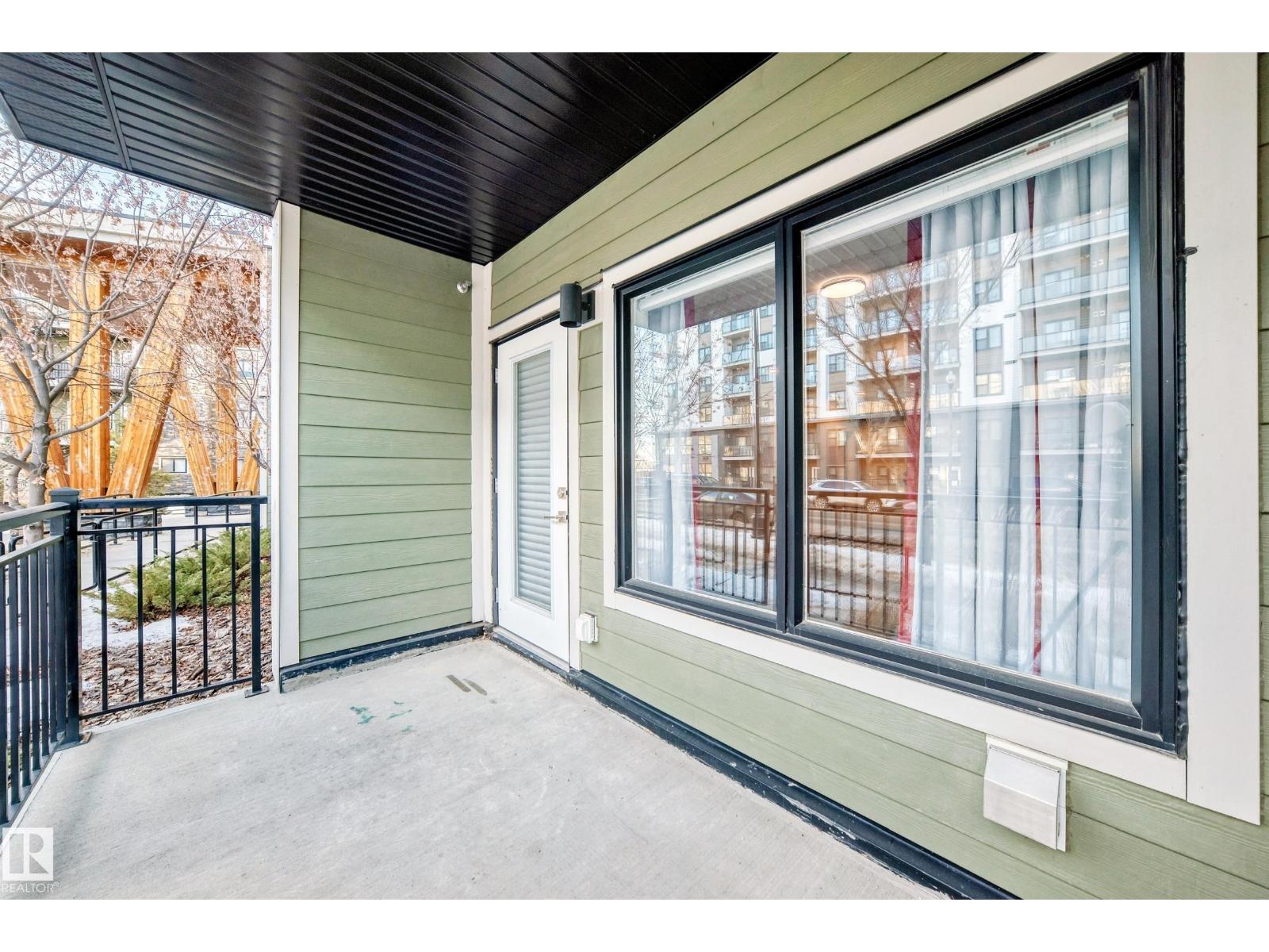 #124 560 GRIESBACH PARADE PR NW