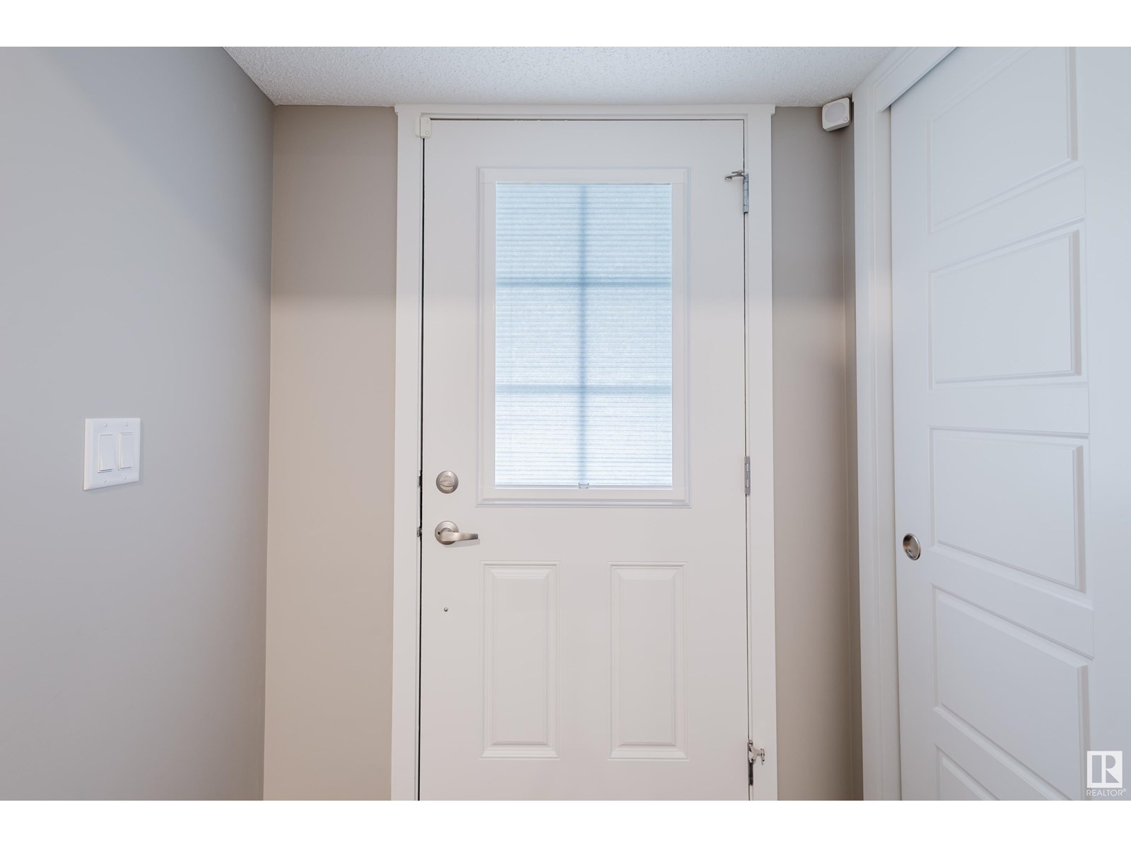 20630 21A AV NW