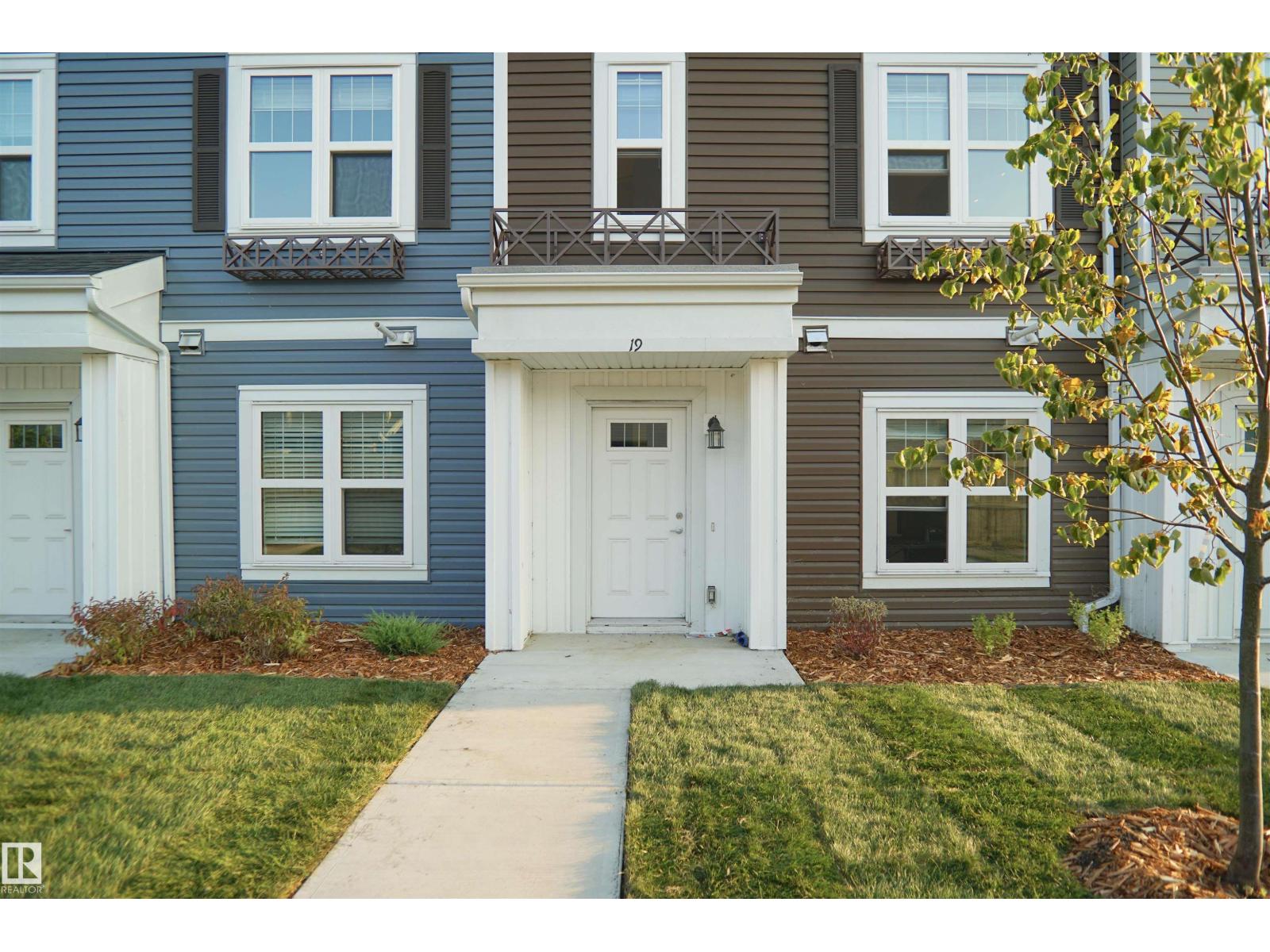 #19 903 CRYSTALLINA NERA WY NW