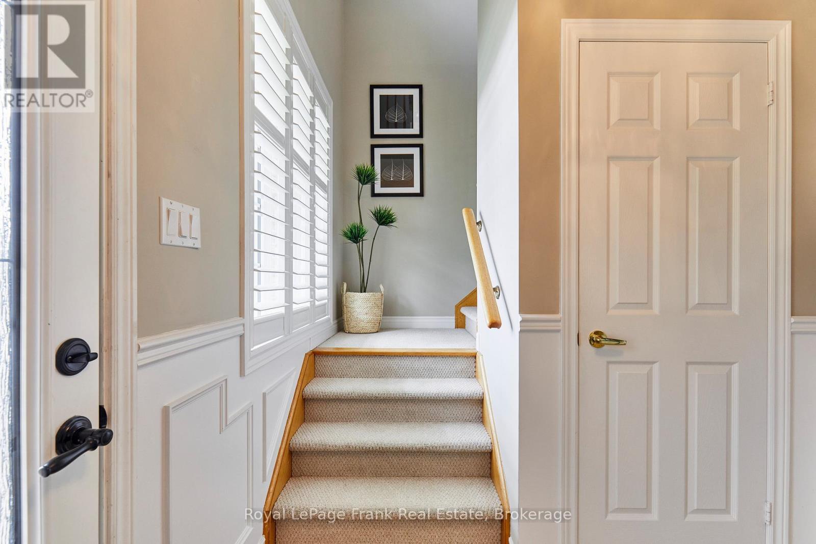 58 WATERBURY CRESCENT