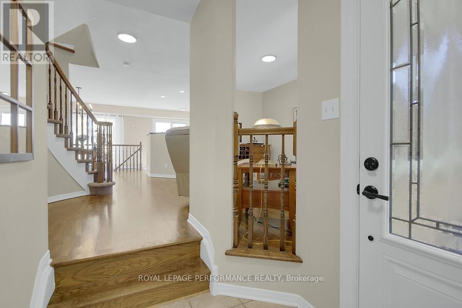 427 LAWLER CRESCENT