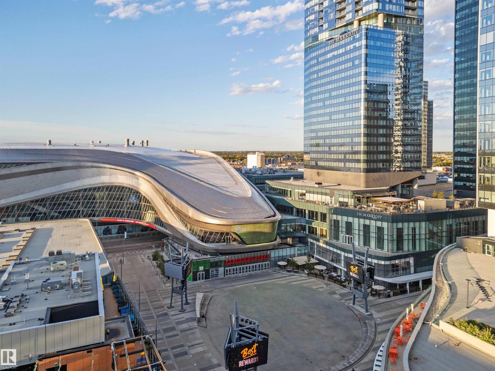 #3511 10360 102 ST NW