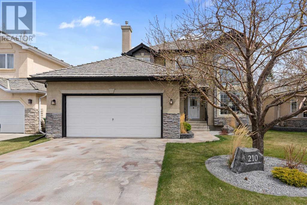 210 Panorama Hills Bay NW