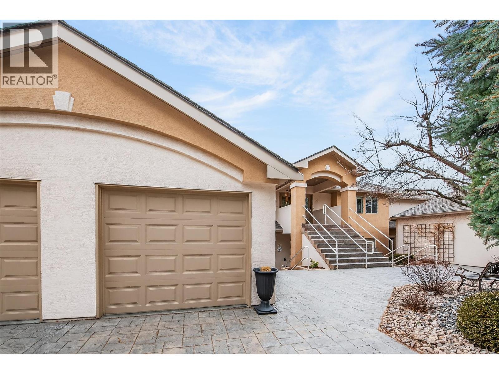 83 Peregrine Way Unit# 33