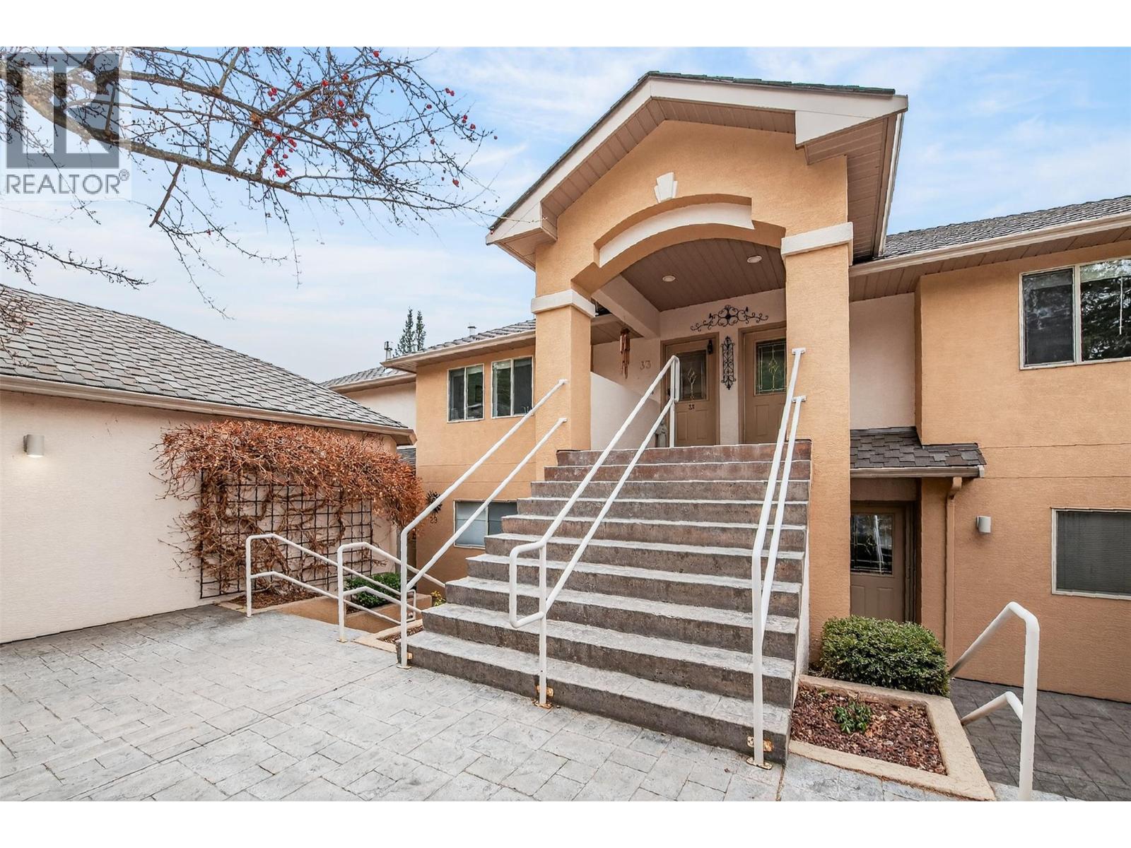 83 Peregrine Way Unit# 33