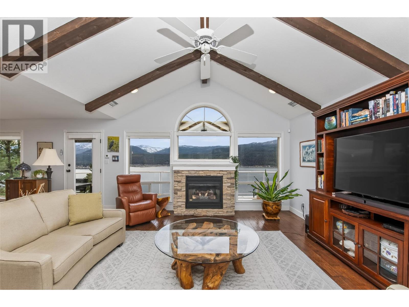 83 Peregrine Way Unit# 33