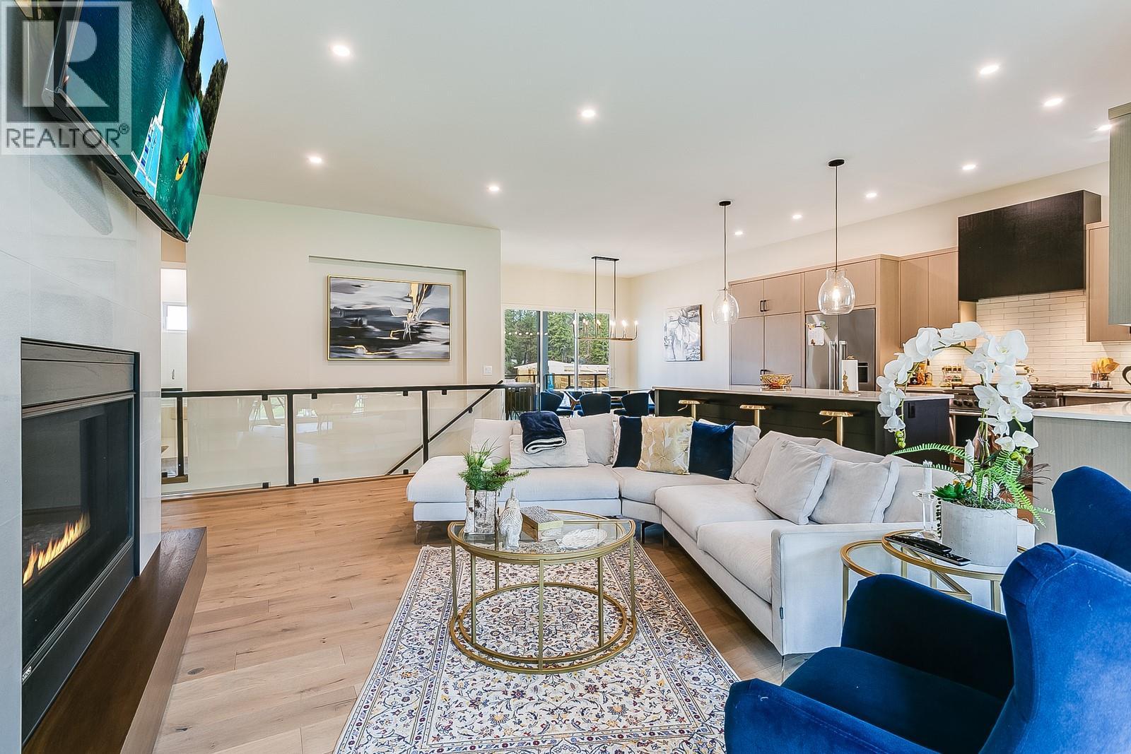 10225 Beacon Hill Drive