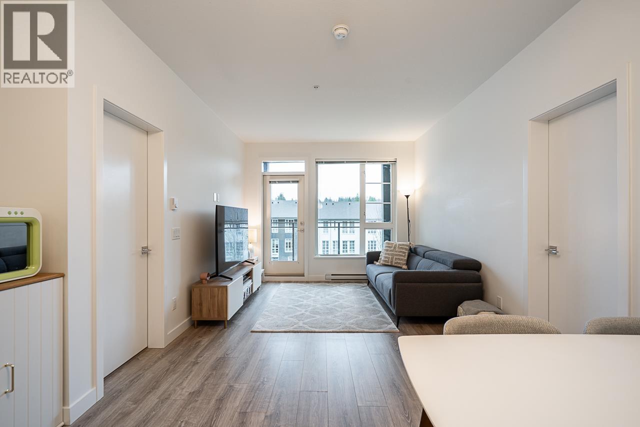 403 516 FOSTER AVENUE