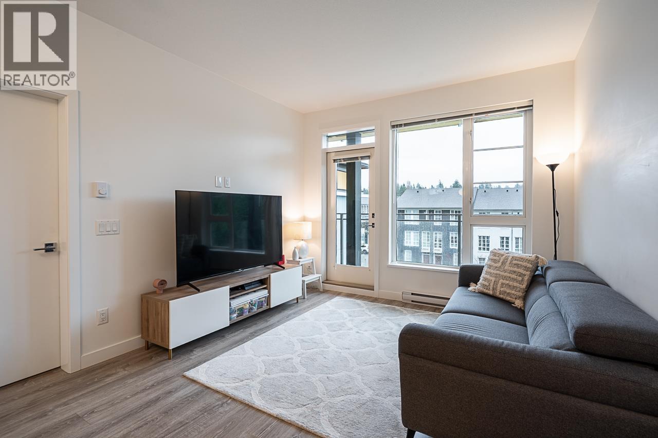 403 516 FOSTER AVENUE