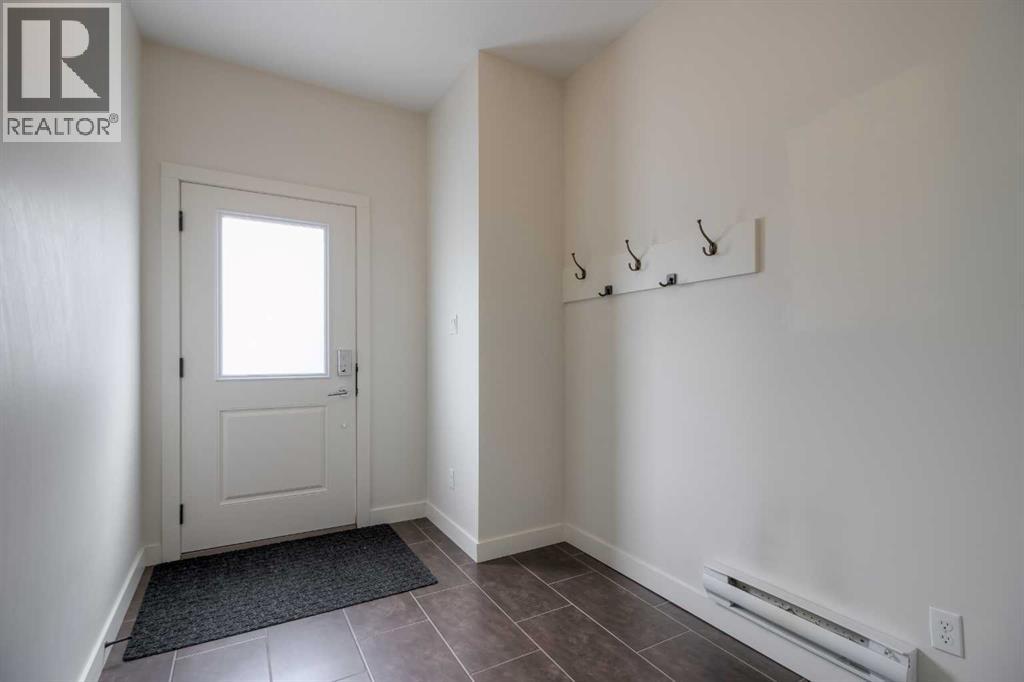 1, 270 Couleesprings Terrace S