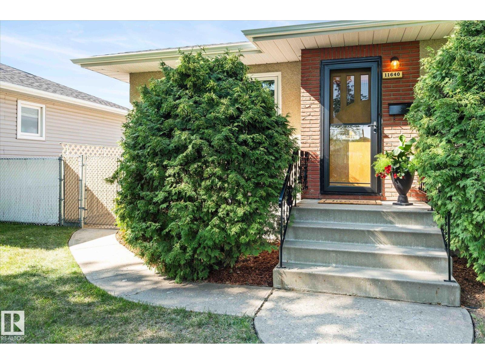 11640 136 ST NW
