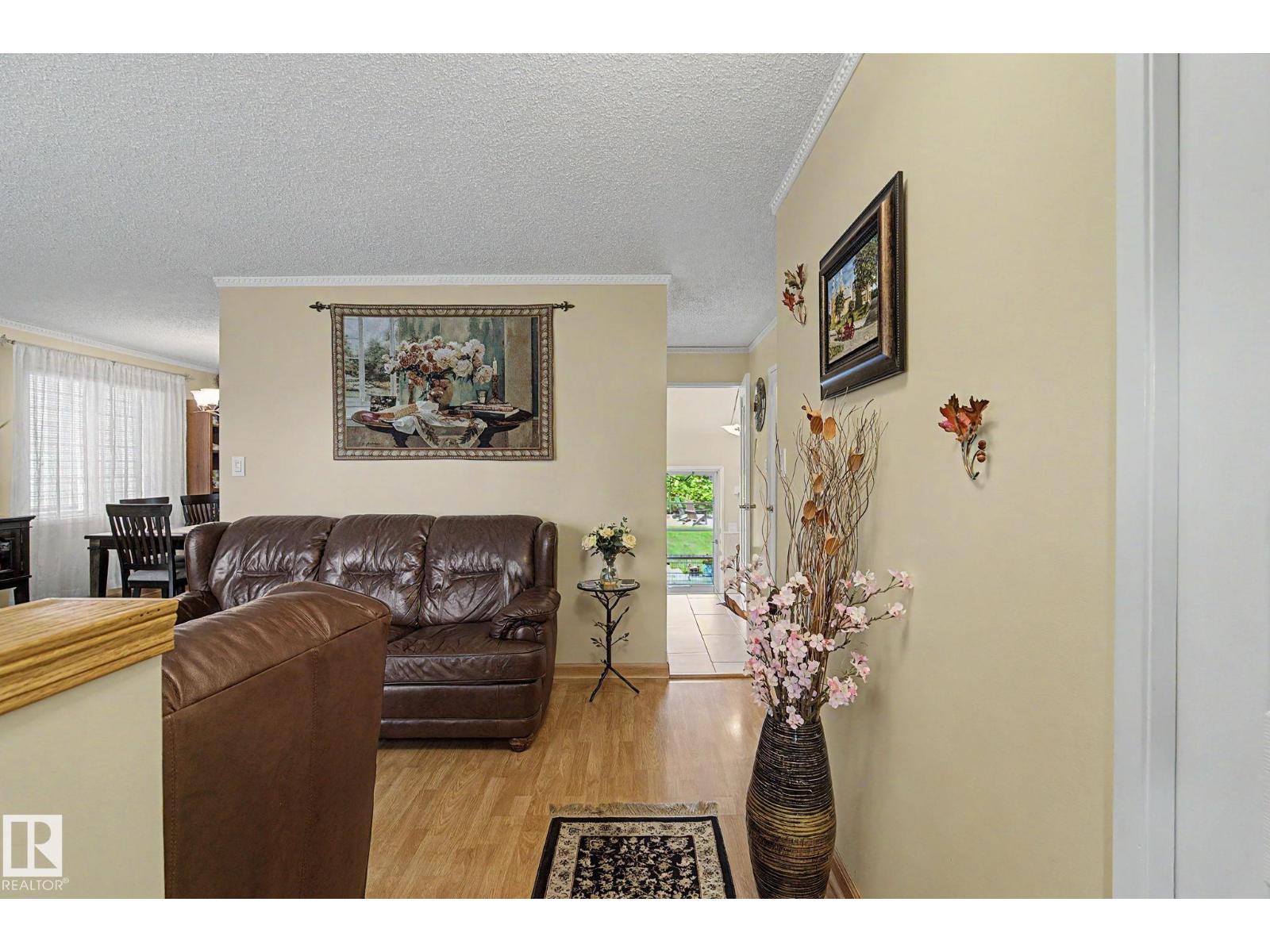 11638 123 ST NW NW