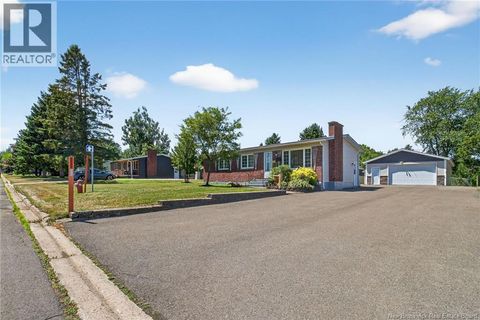 39 Laurelle Avenue Moncton NB E1G1G2