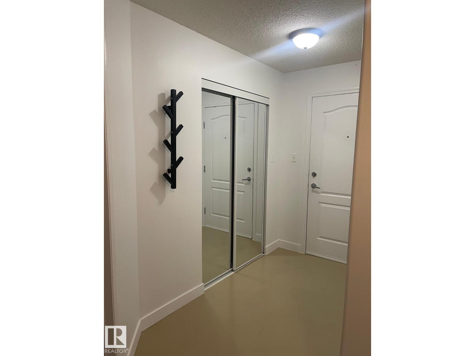 #115 5340 199 ST NW
