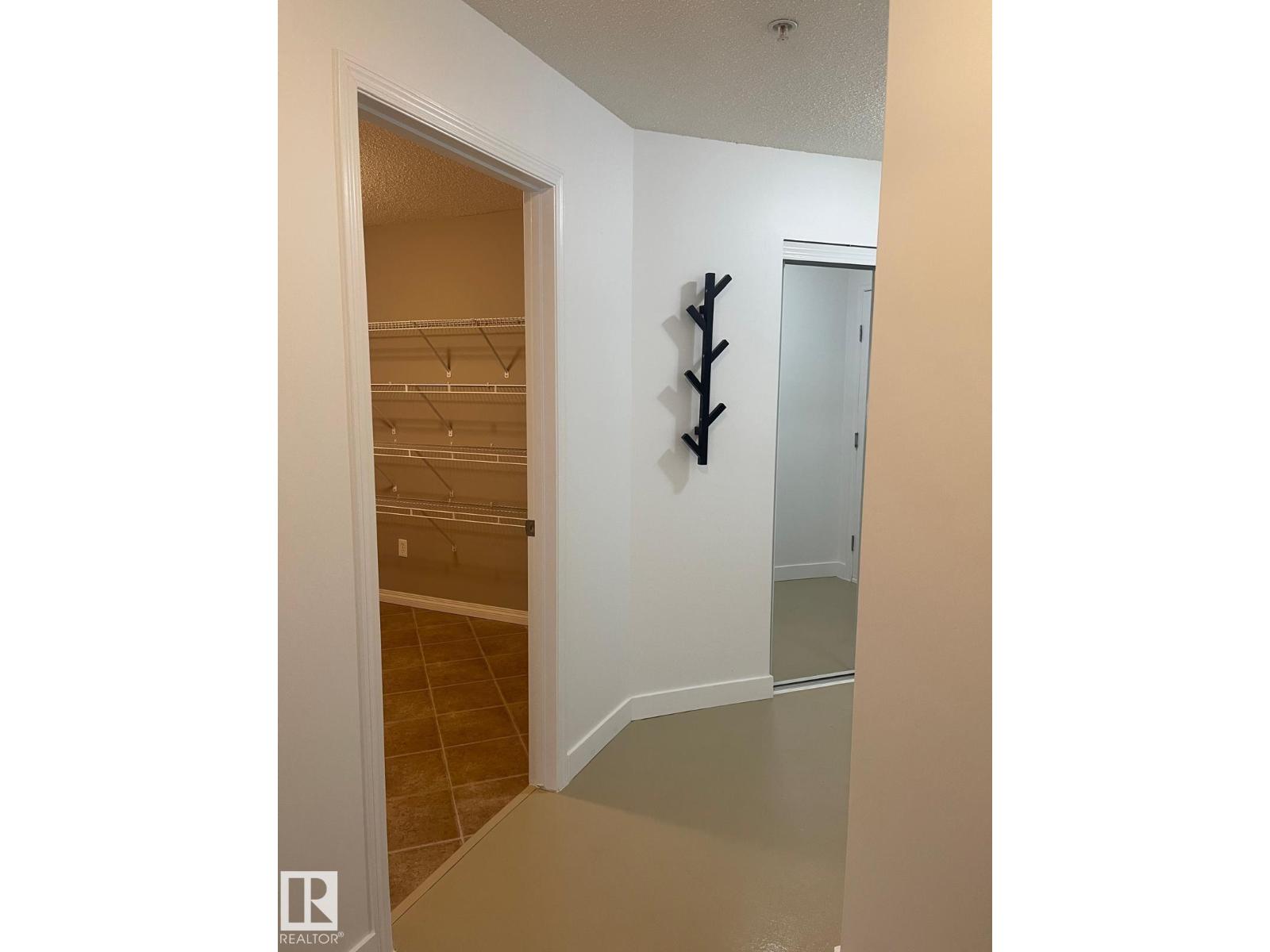 #115 5340 199 ST NW