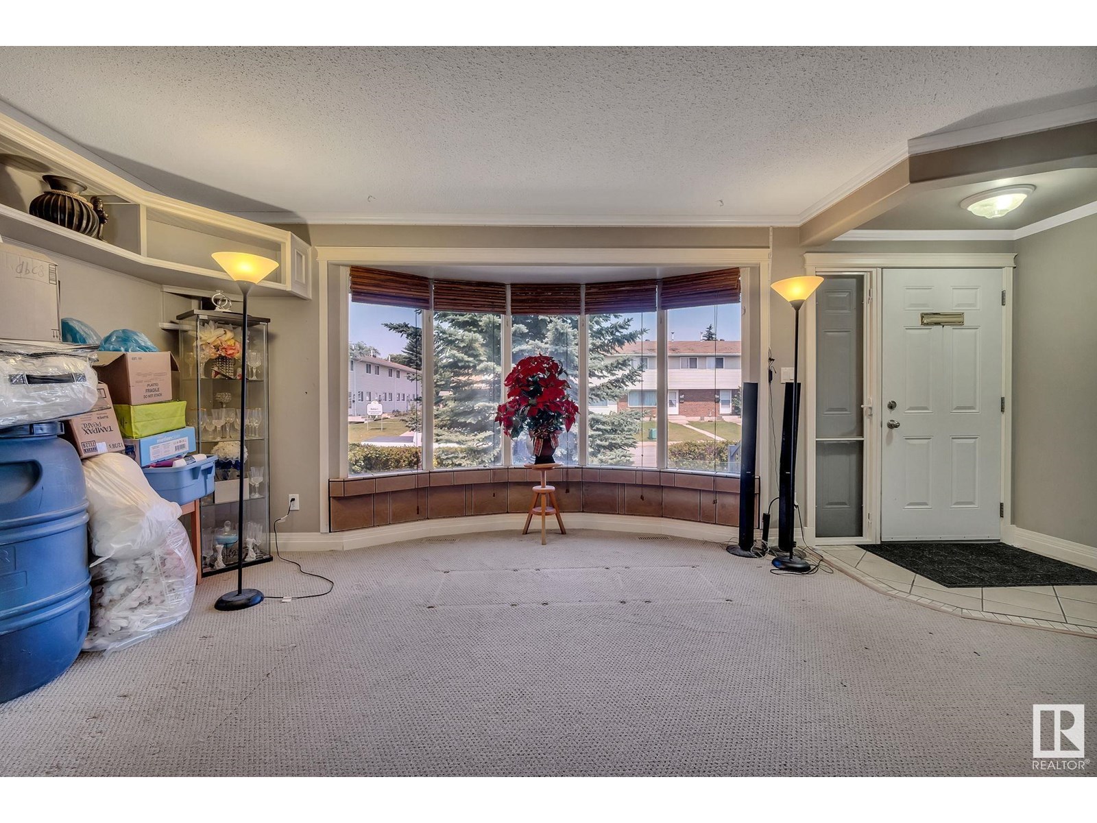 315 Knottwood Road North NW
