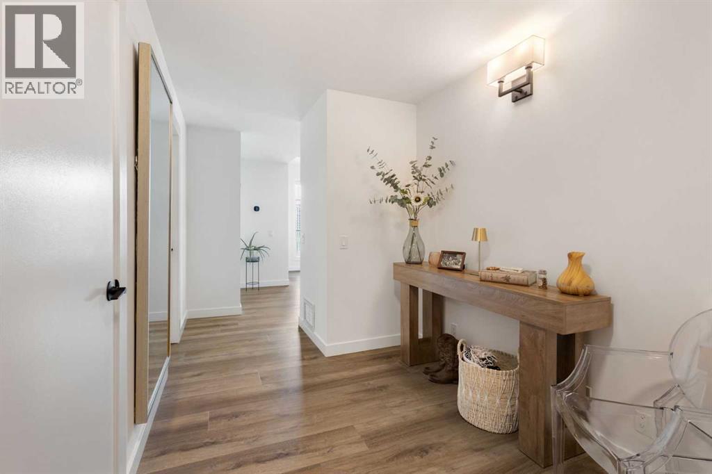 1801, 1410 1 Street SE