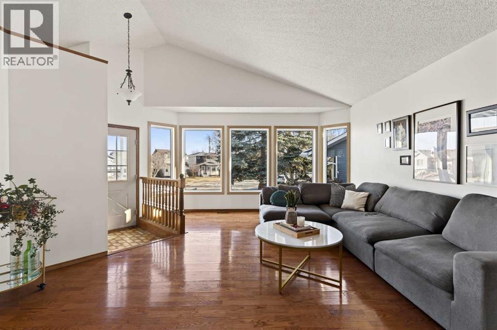 51 Riverbirch Place SE