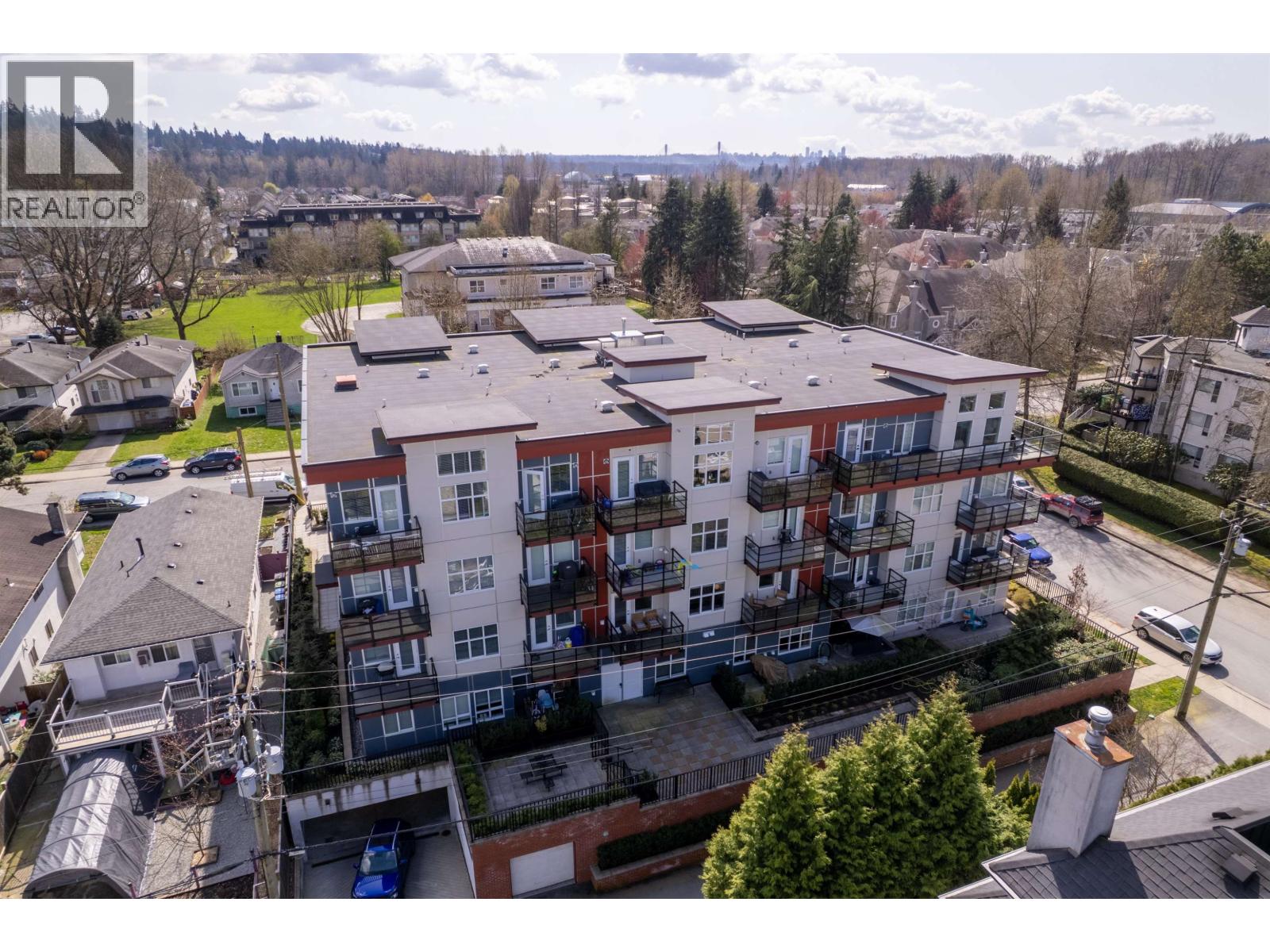 204 2389 HAWTHORNE AVENUE