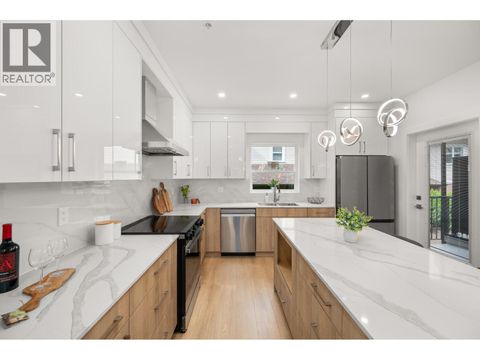 4 2258 KELLY AVENUE Port Coquitlam BC V3C1X9