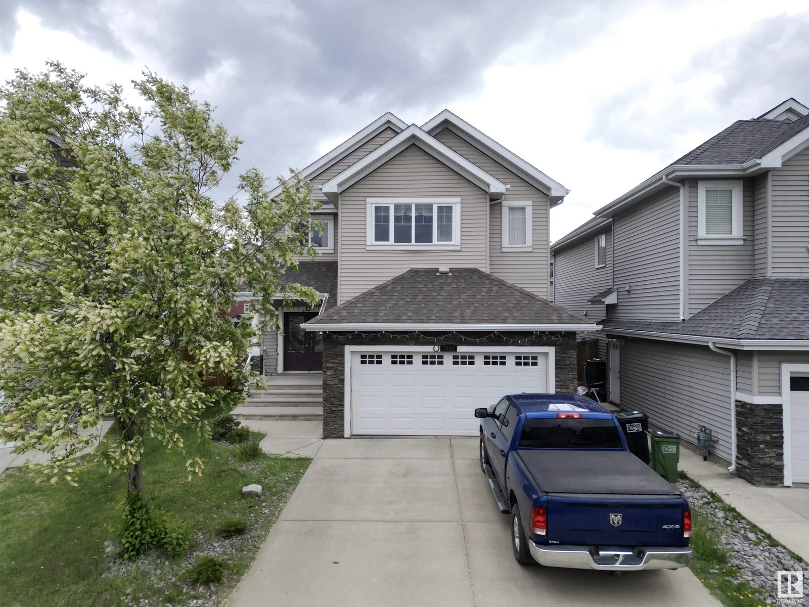 7616 10 AV SW