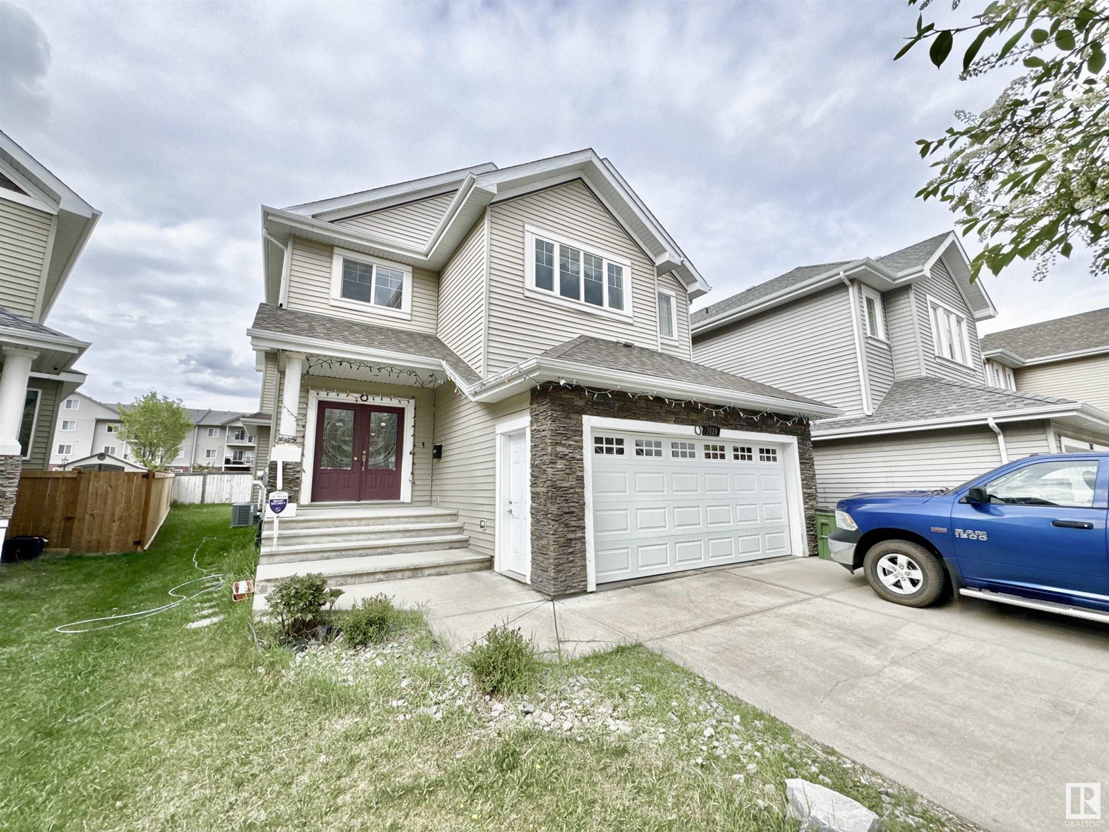 7616 10 AV SW