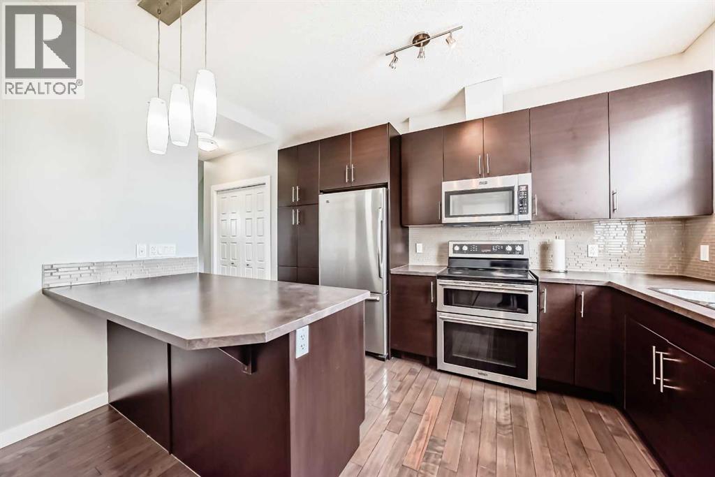 112, 130 New Brighton Way SE