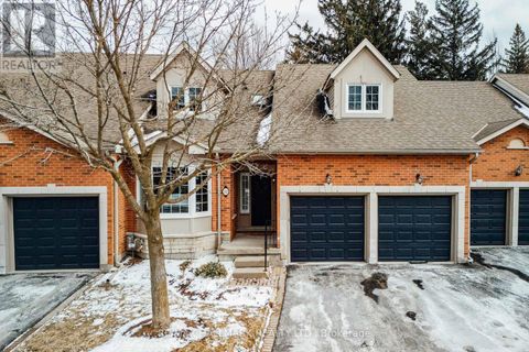 12 FAIRWAY LANE Guelph (Riverside Park) ON N1E7A9