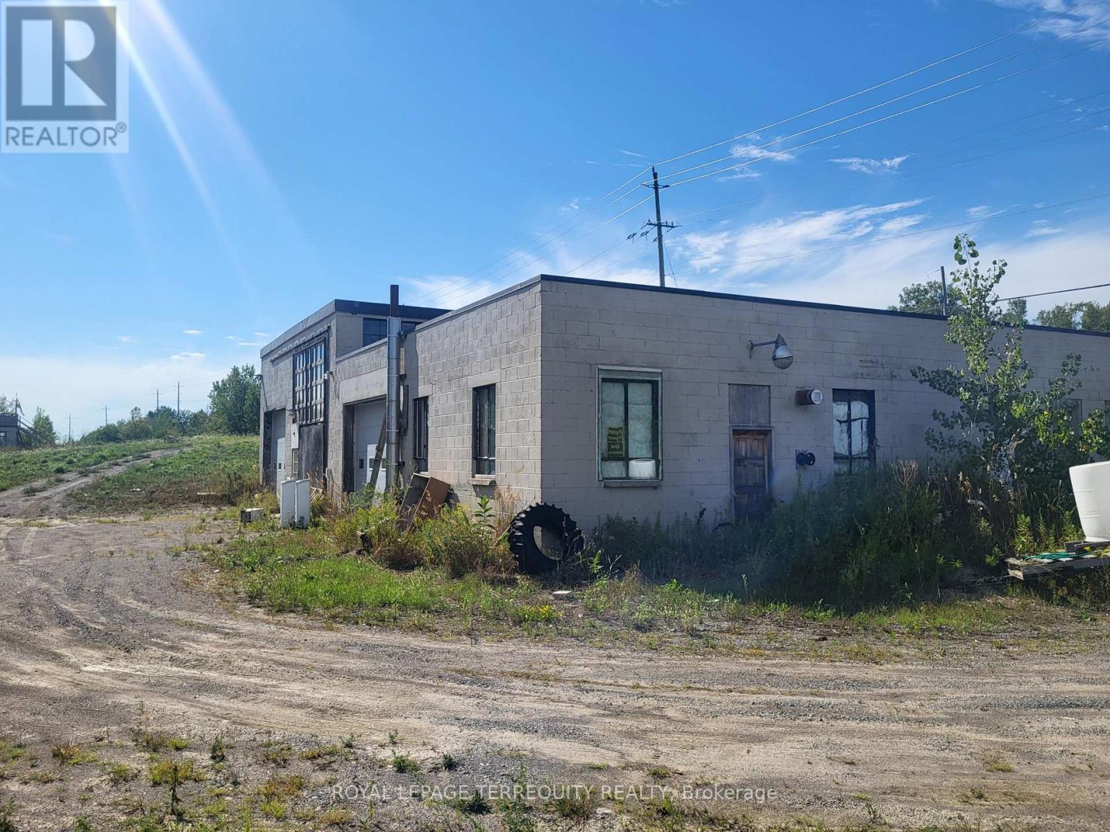 COMM - 14407 COUNTY ROAD 2