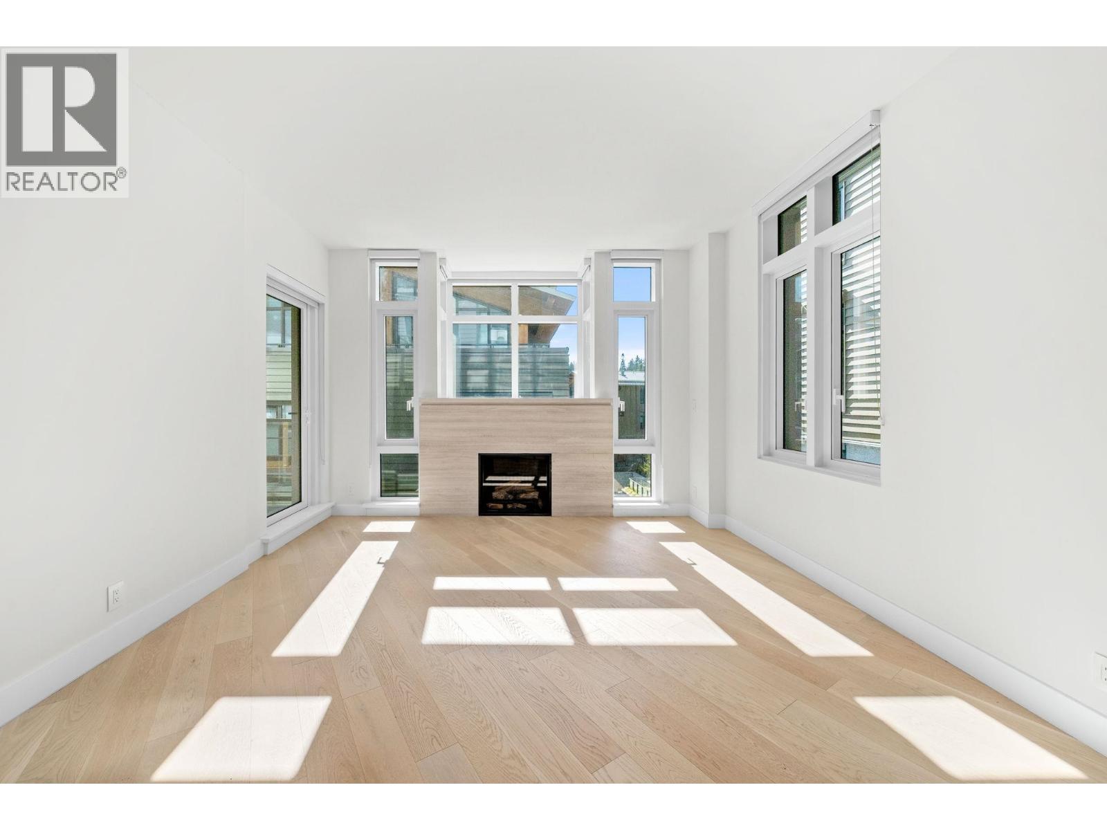 404 6699 NELSON AVENUE