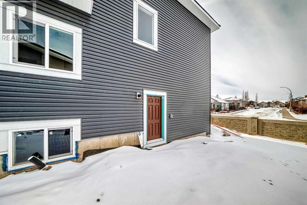 69 Lakes Estates Circle