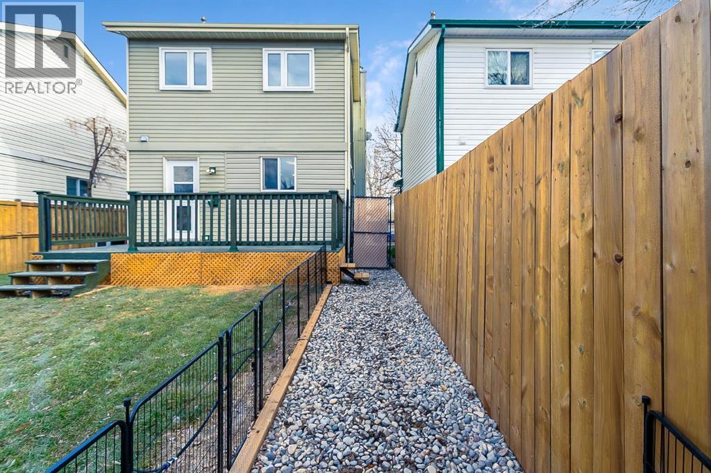 92 Riverbrook Place SE