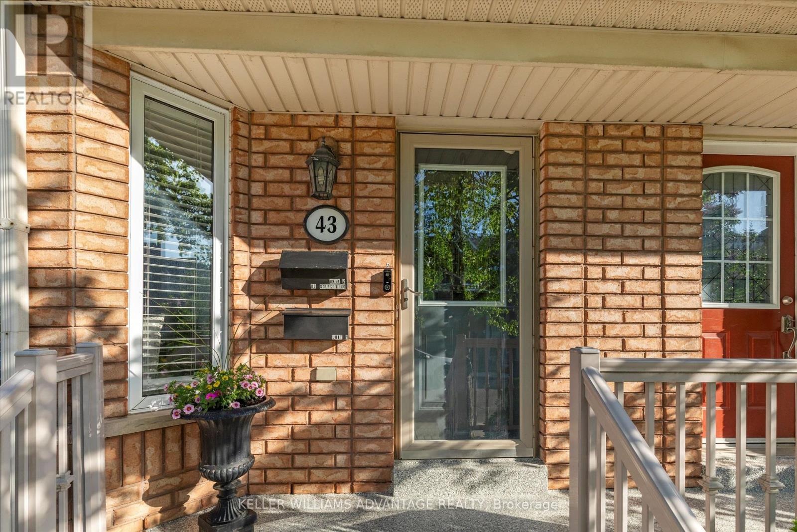 43 VIELLA STREET