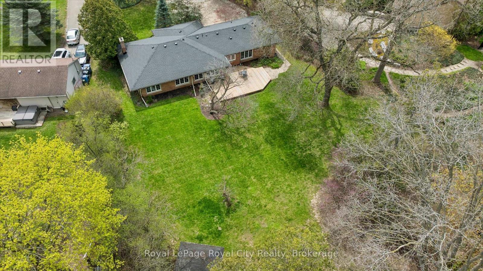 29 LYNWOOD PLACE