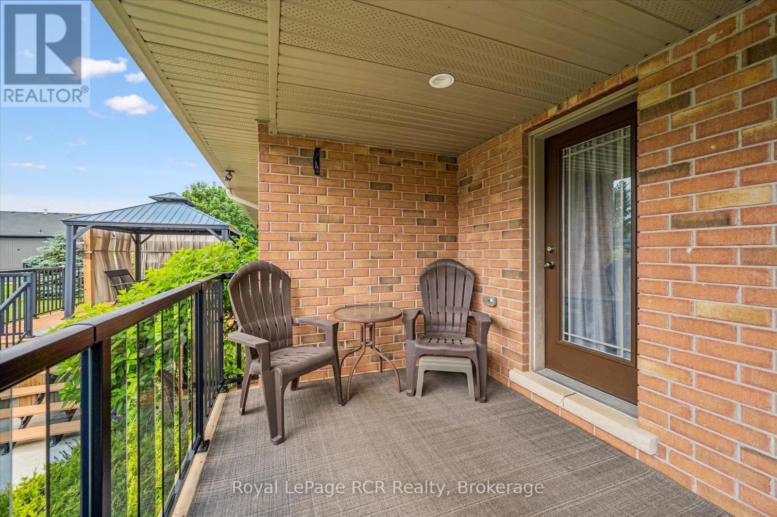 104 HARRIS CRESCENT