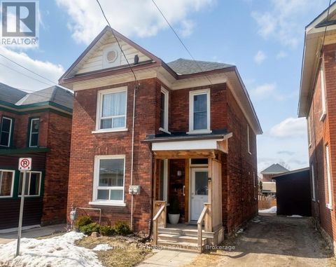 164 CHAMBERS STREET Smiths Falls ON K7A2Z4