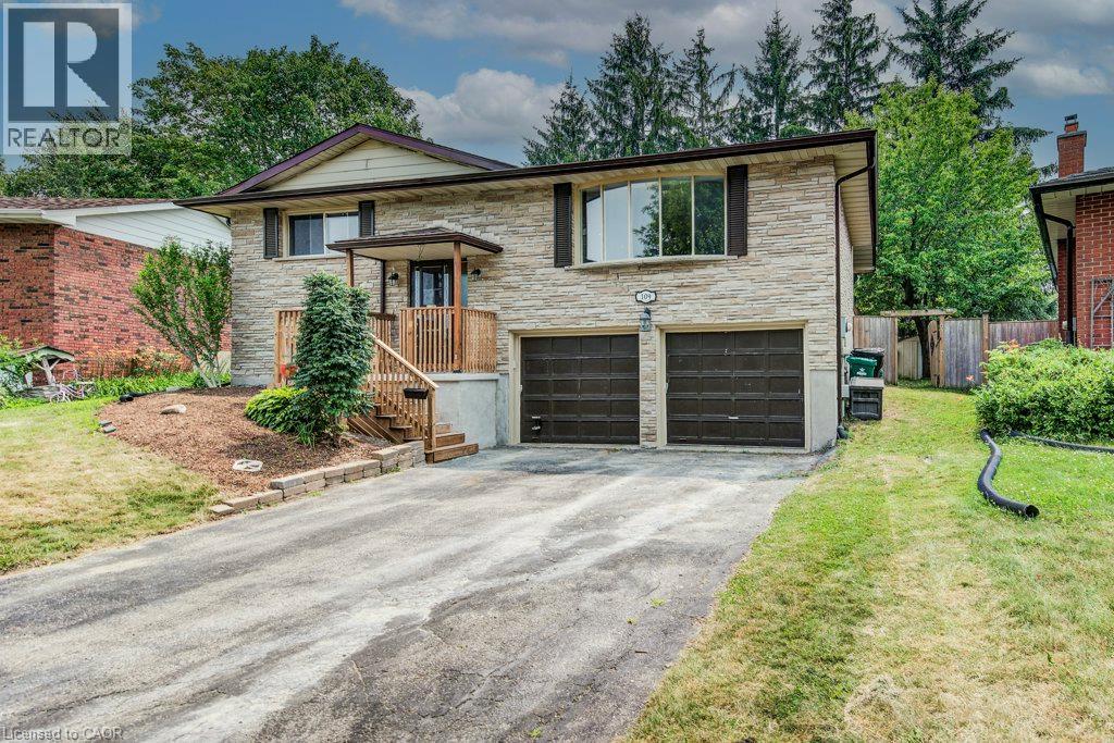 109 WHITE OAK Place