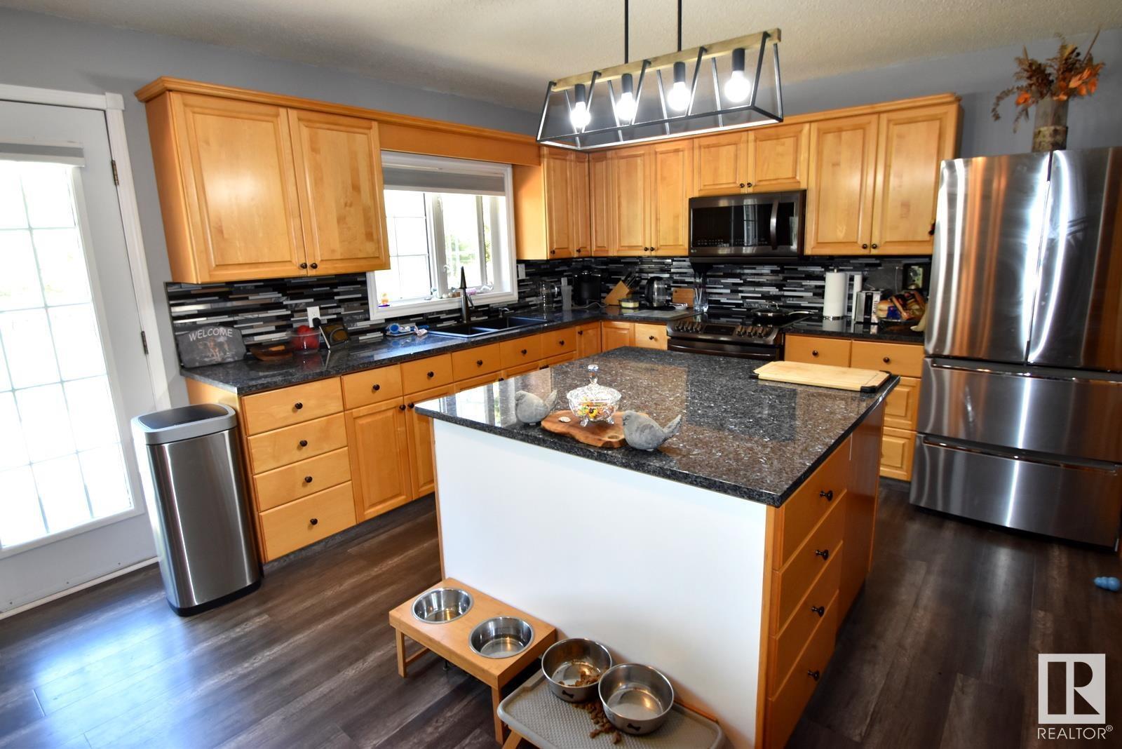 19, 57104 hwy 38, Waterdale Park