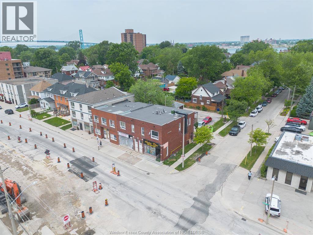 1602-1620 UNIVERSITY AVENUE West